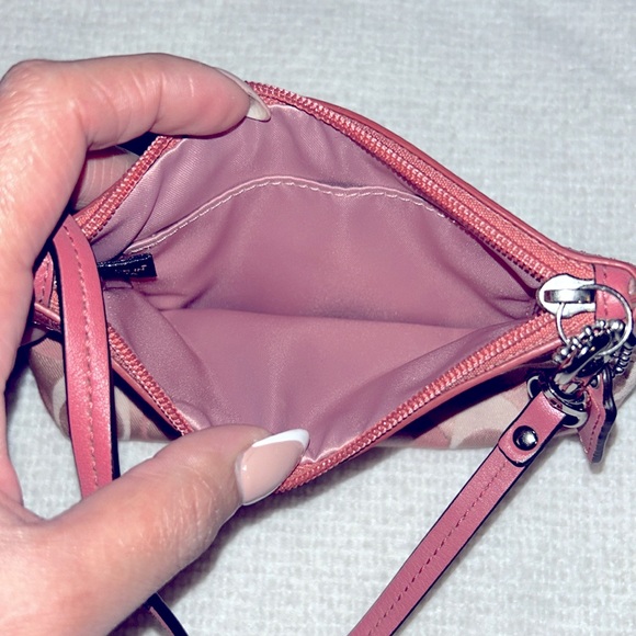 Coach Signature Opic Wristlet | Light Pink - Picture 3 of 3